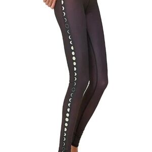Teeki NWOT Black and White Moon Phase Leggings